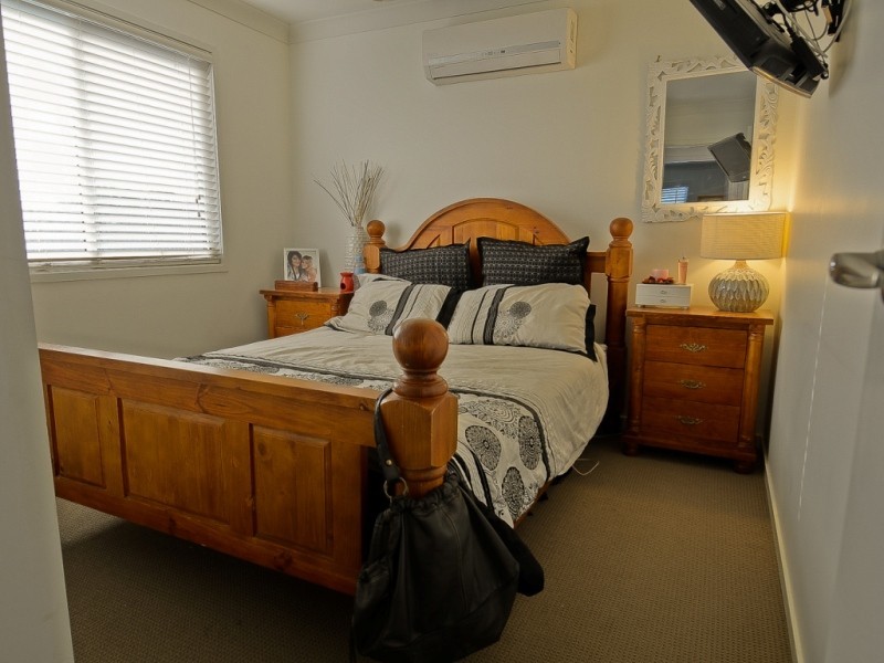 30 Newman Dr, Emerald QLD 4720