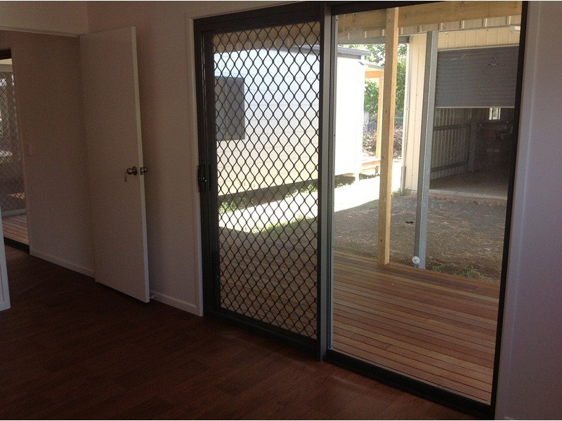 11 Roxburgh Street, Capella QLD 4723