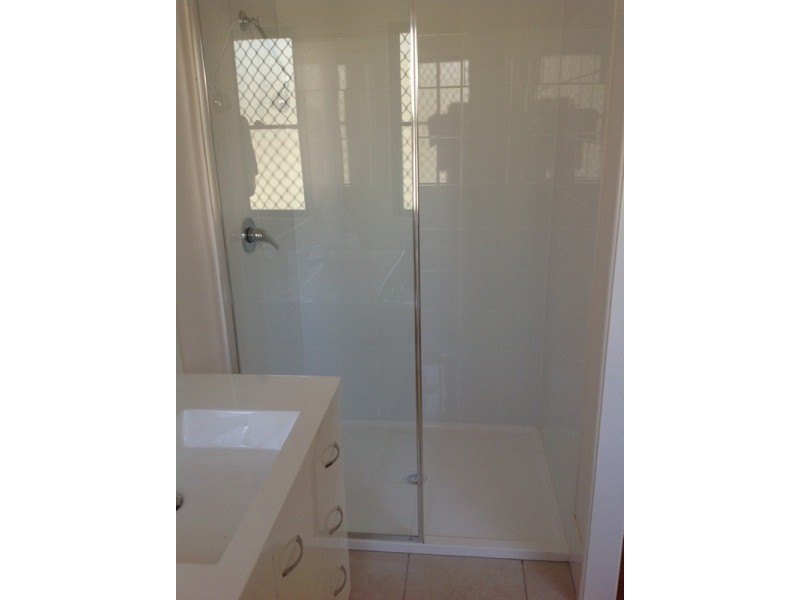 11 Roxburgh Street, Capella QLD 4723