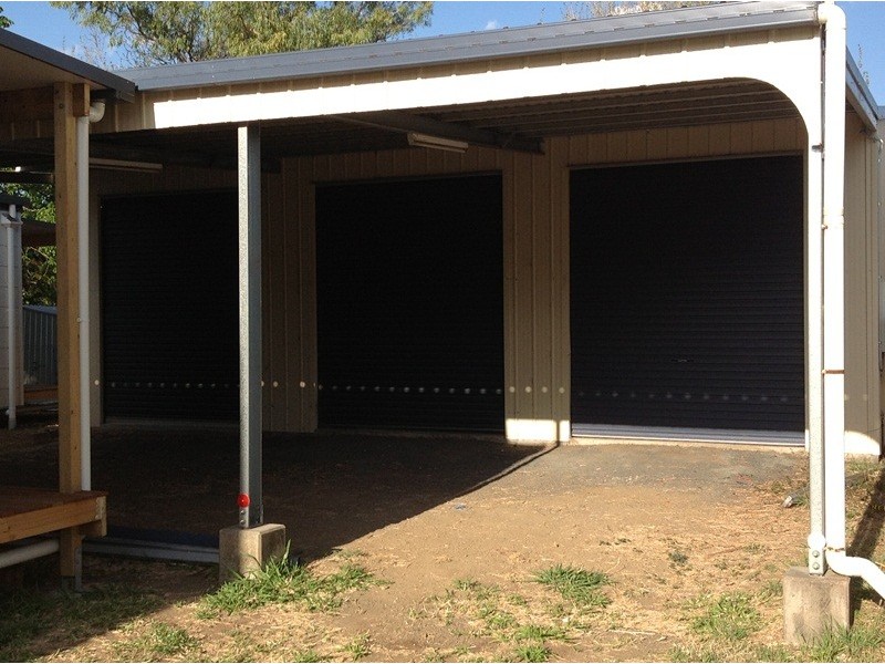 11 Roxburgh Street, Capella QLD 4723