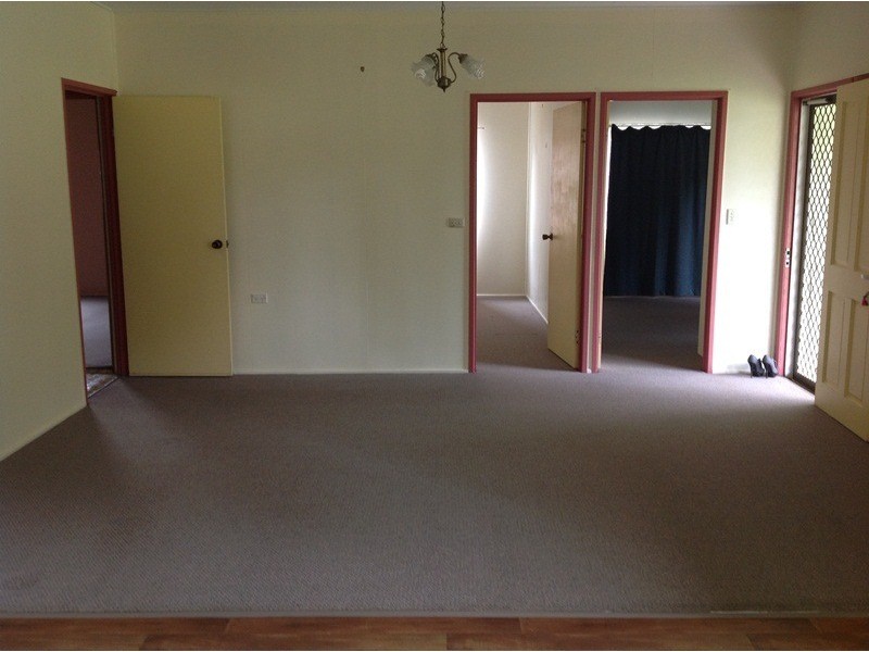 21 Dundas Street, Emerald QLD 4720