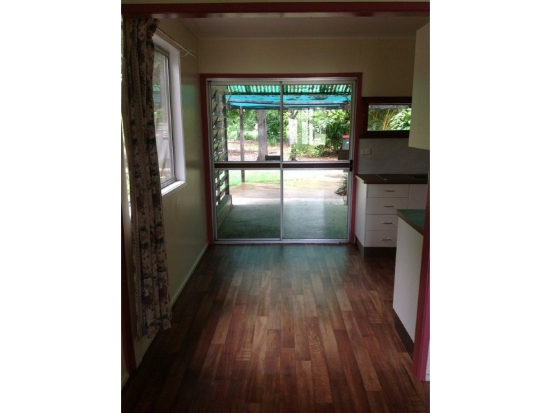 21 Dundas Street, Emerald QLD 4720