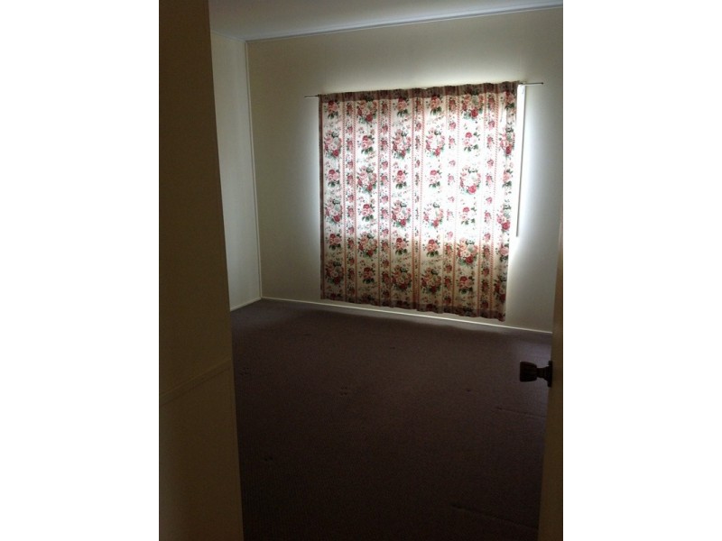 21 Dundas Street, Emerald QLD 4720