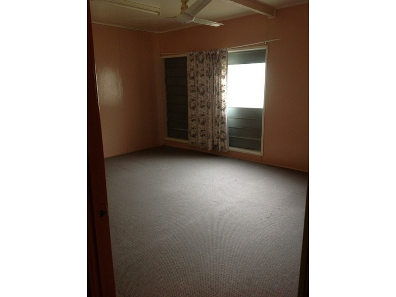 21 Dundas Street, Emerald QLD 4720