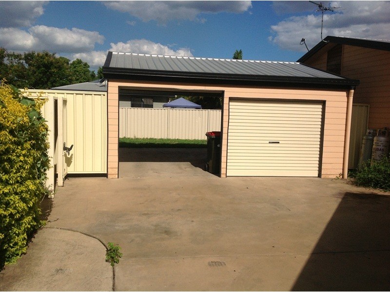 2/212 Borilla Street, Emerald QLD 4720