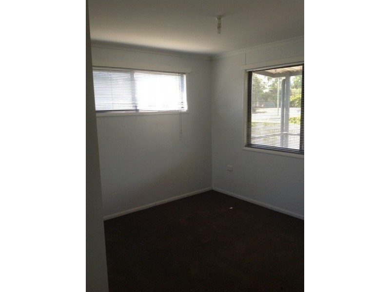 2/212 Borilla Street, Emerald QLD 4720