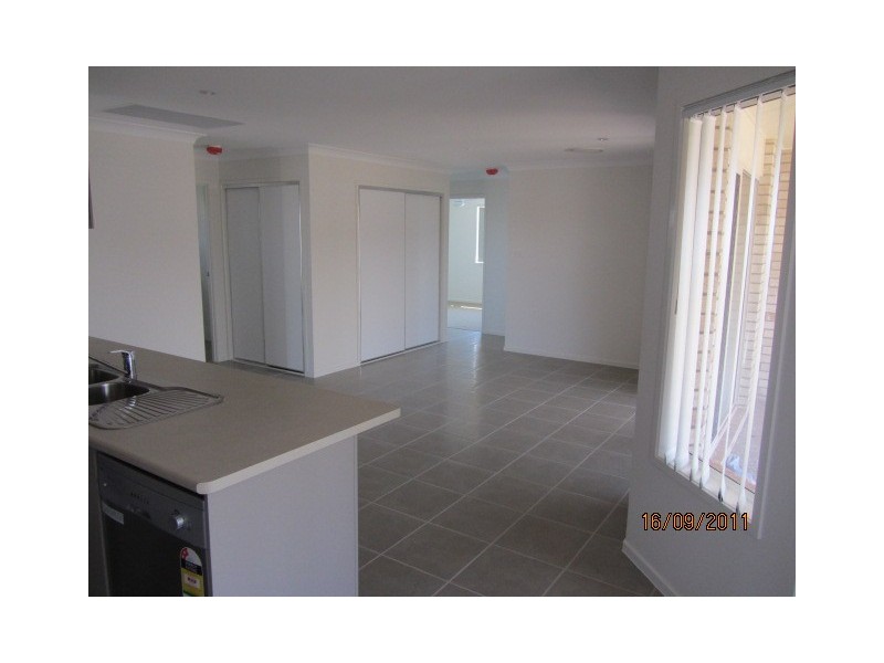 8 Lightening, Emerald QLD 4720