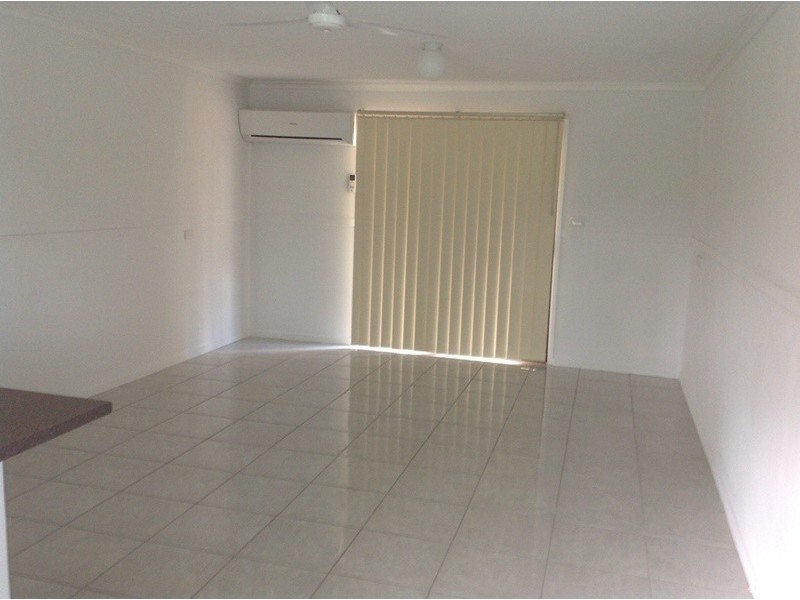 2/45 Baker St, Emerald QLD 4720