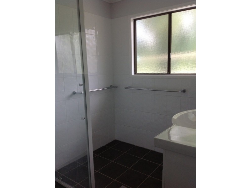 2/45 Baker St, Emerald QLD 4720