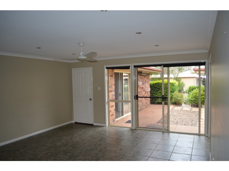 10 Coaker Drive, Emerald QLD 4720