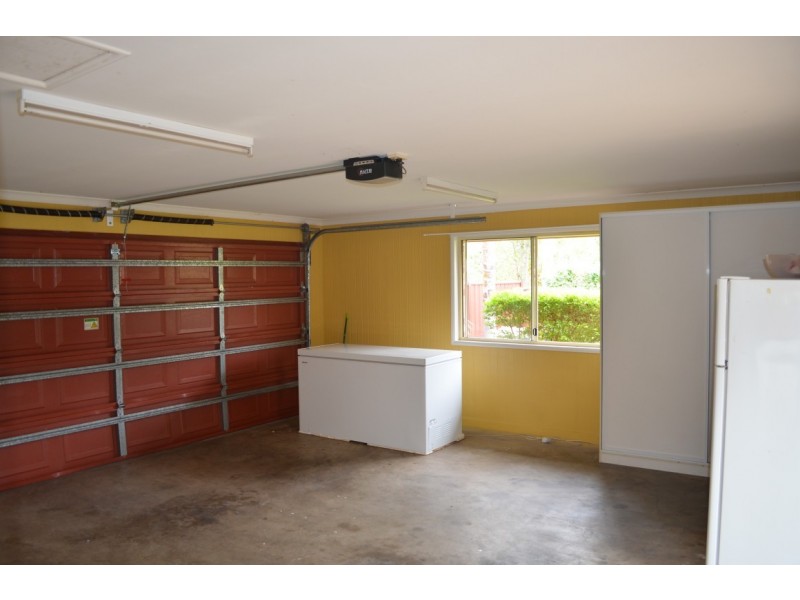 10 Coaker Drive, Emerald QLD 4720
