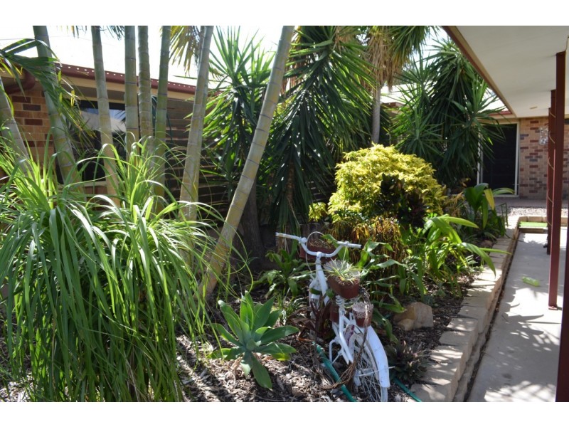 10 Coaker Drive, Emerald QLD 4720