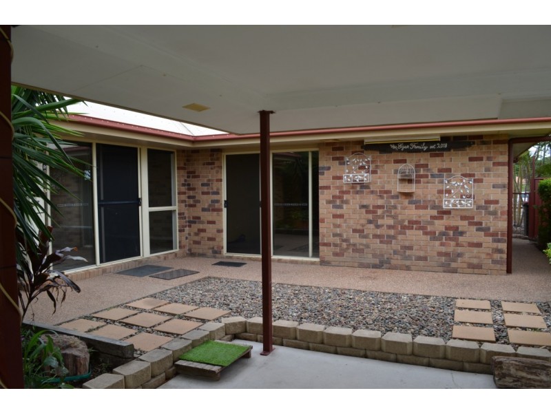 10 Coaker Drive, Emerald QLD 4720