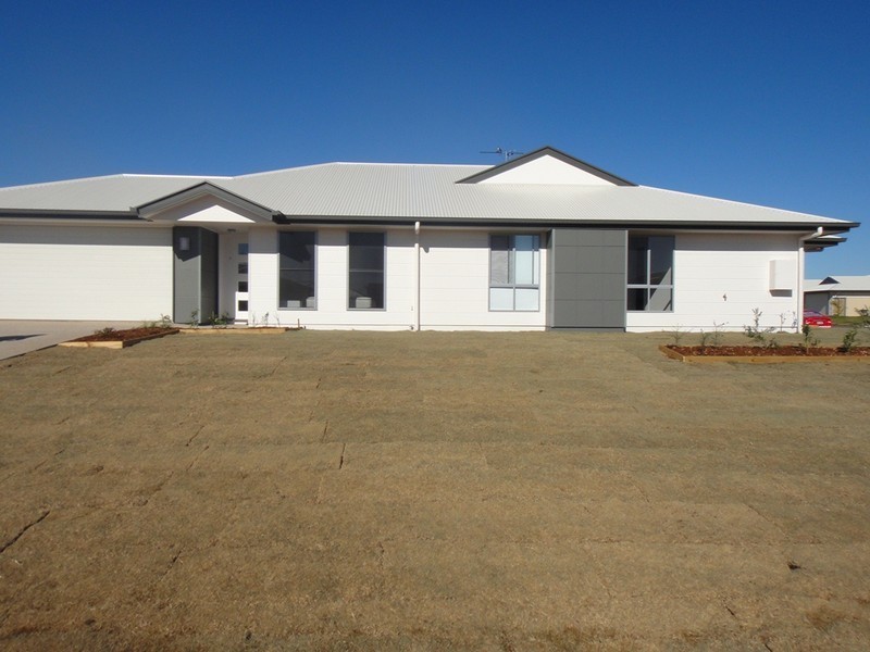 1/12  Eagle St, Emerald QLD 4720