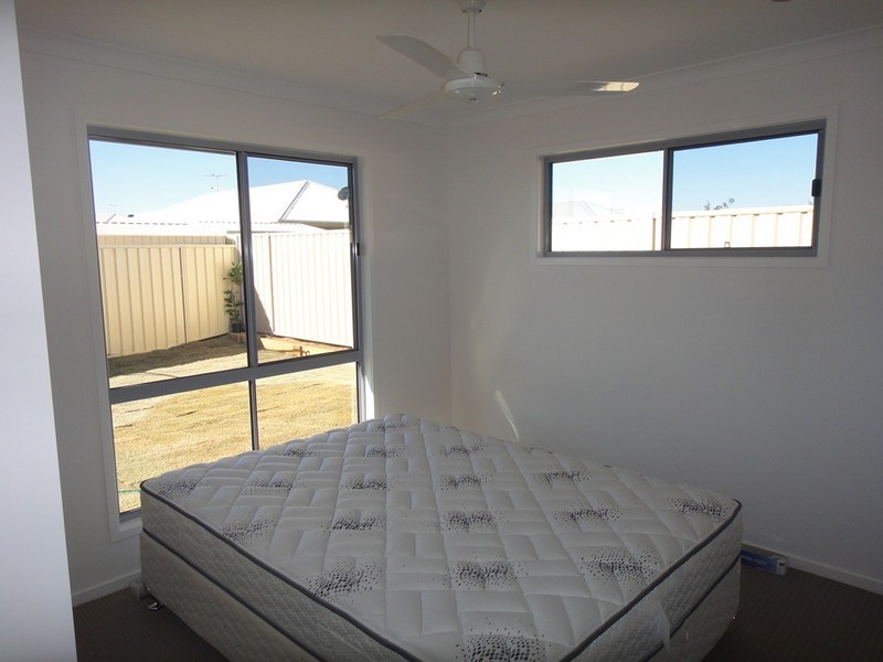 1/12  Eagle St, Emerald QLD 4720