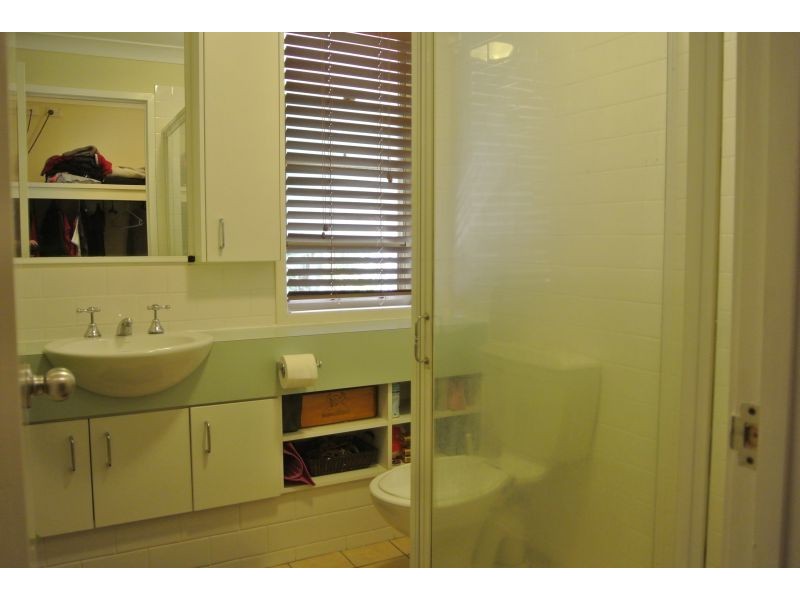 5 Sping Grove, Emerald QLD 4720