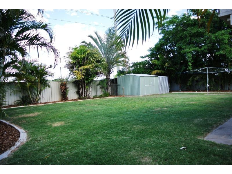 5 Sping Grove, Emerald QLD 4720