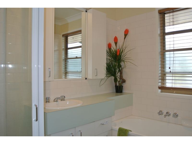 5 Sping Grove, Emerald QLD 4720