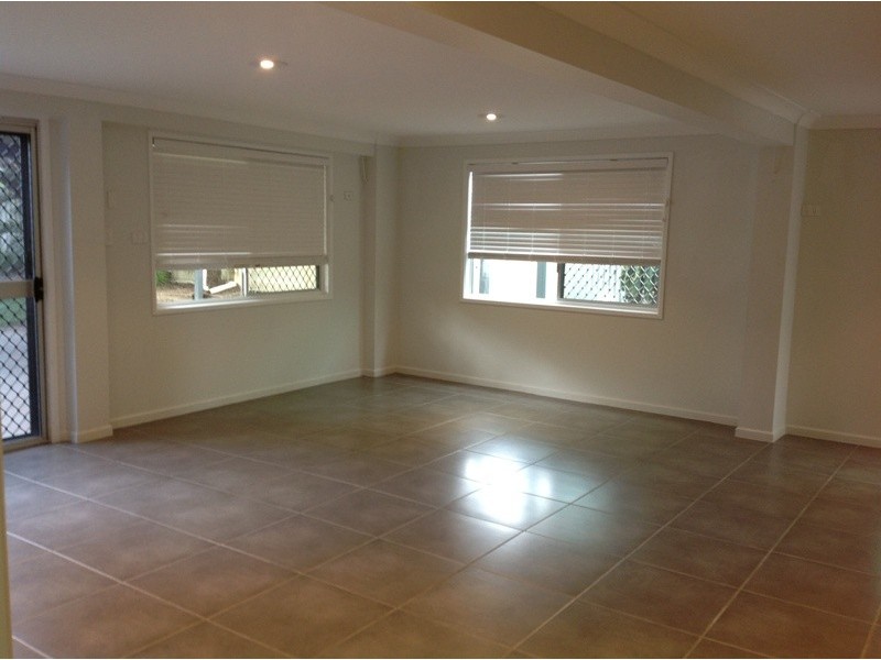 27  Egan, Emerald QLD 4720