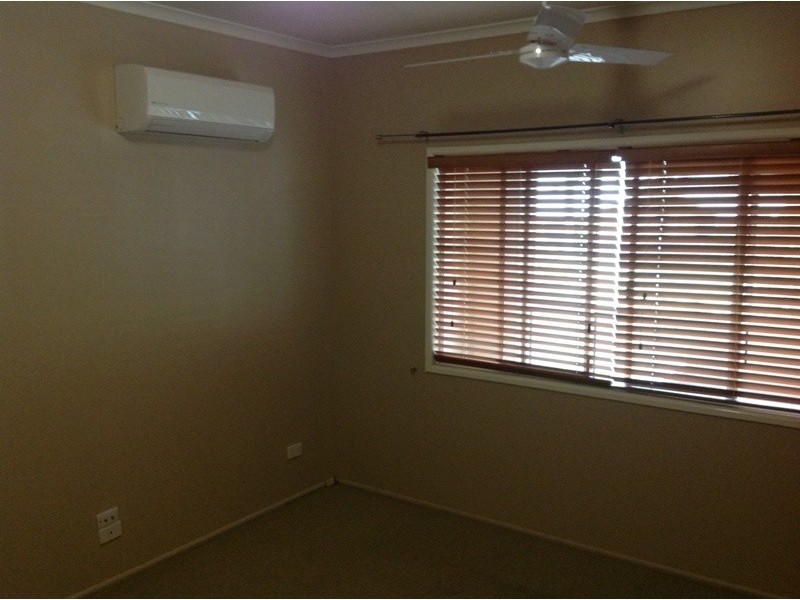 27  Egan, Emerald QLD 4720