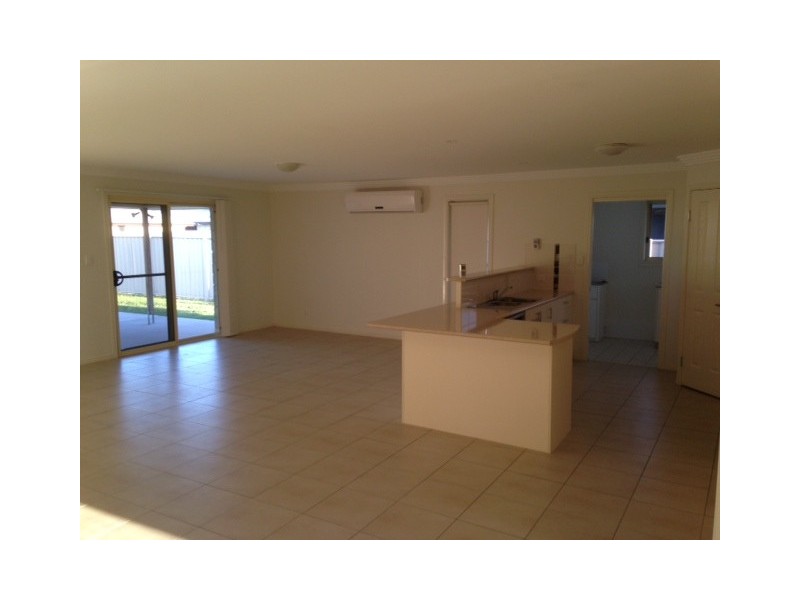 10 Bluegums Drive, Emerald QLD 4720