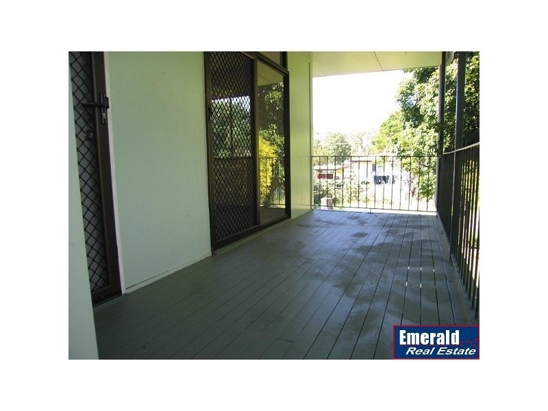 28 Moody Street, Emerald QLD 4720