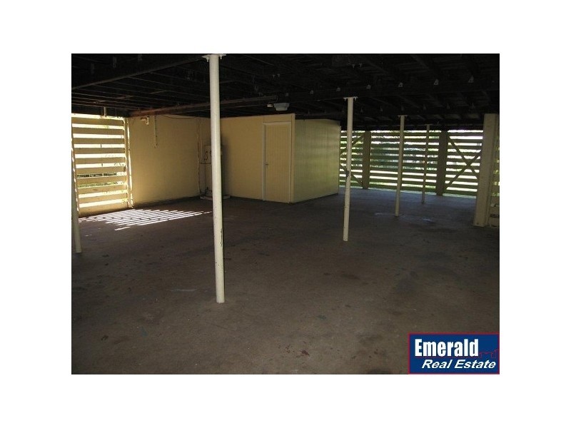 28 Moody Street, Emerald QLD 4720