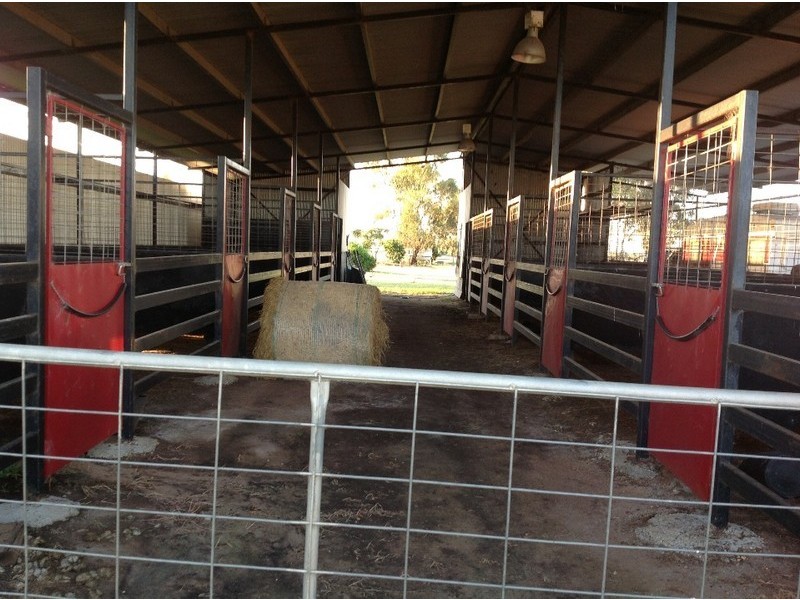 24644 Capricorn Highway, Emerald QLD 4720