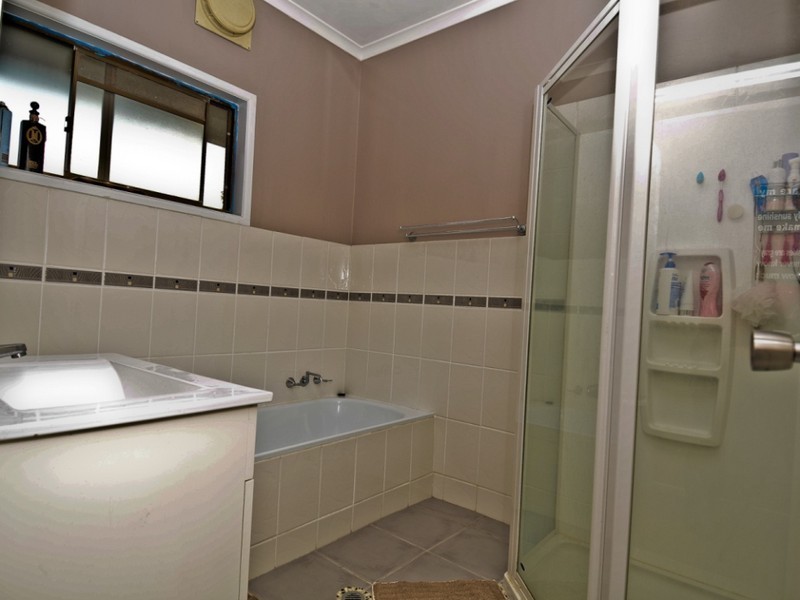 21 Bonython Drive, Emerald QLD 4720