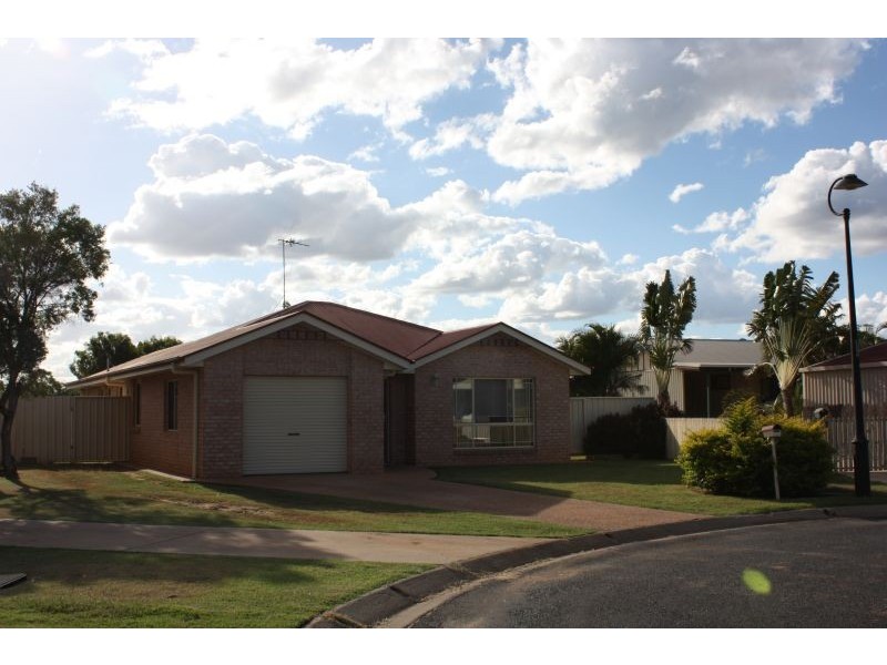 5 Buahinia Court, Emerald QLD 4720