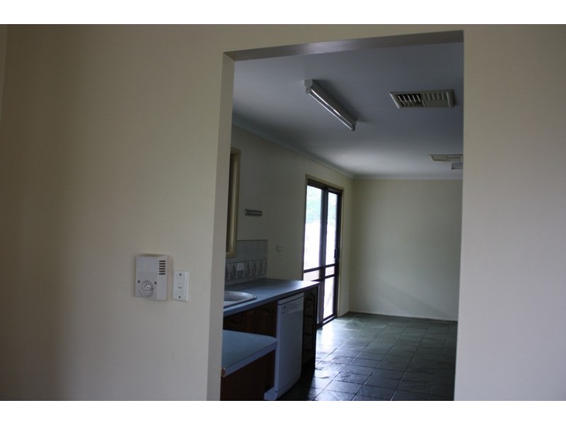 11 Campbell Street, Emerald QLD 4720