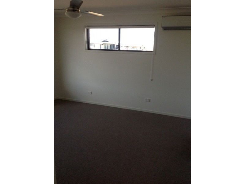 6 Thornton Street, Emerald QLD 4720