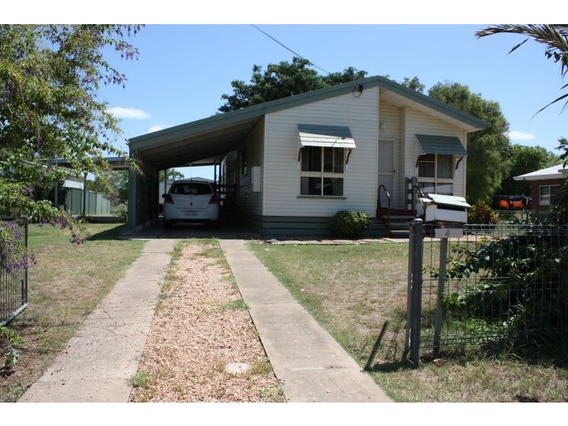 4 Fysh Street, Emerald QLD 4720