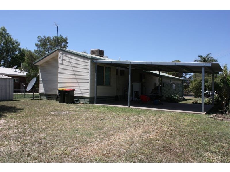 4 Fysh Street, Emerald QLD 4720