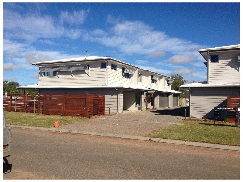 2/44 Kassidy Drive, Emerald QLD 4720