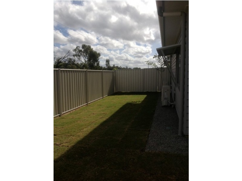 5/44 Kassidy Drive, Emerald QLD 4720