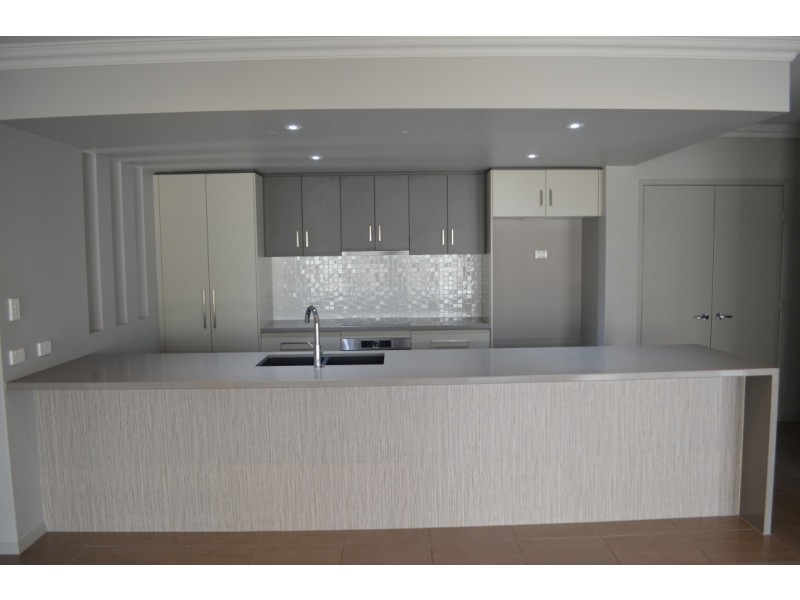 9 Desgrand Street, Emerald QLD 4720