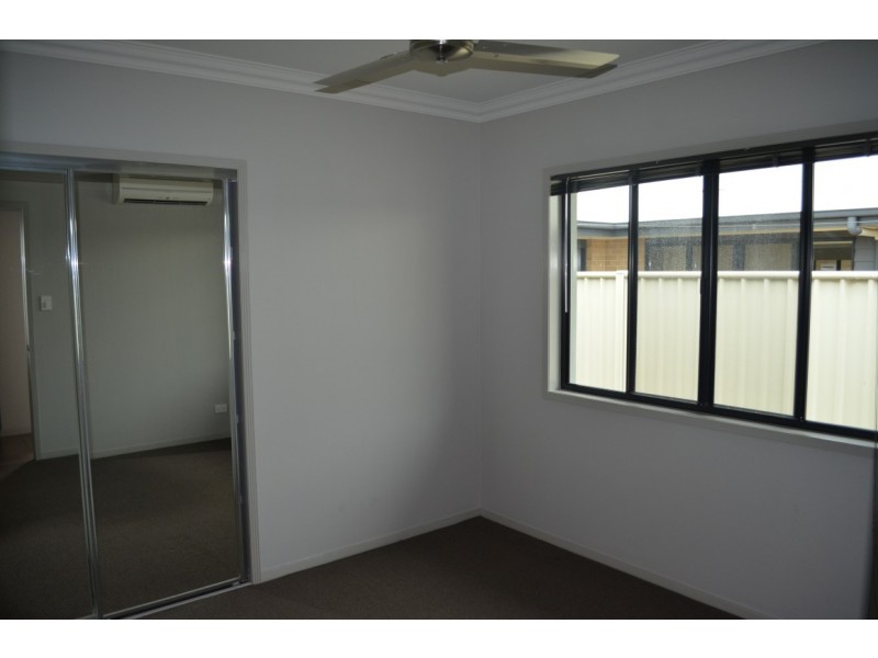 9 Desgrand Street, Emerald QLD 4720