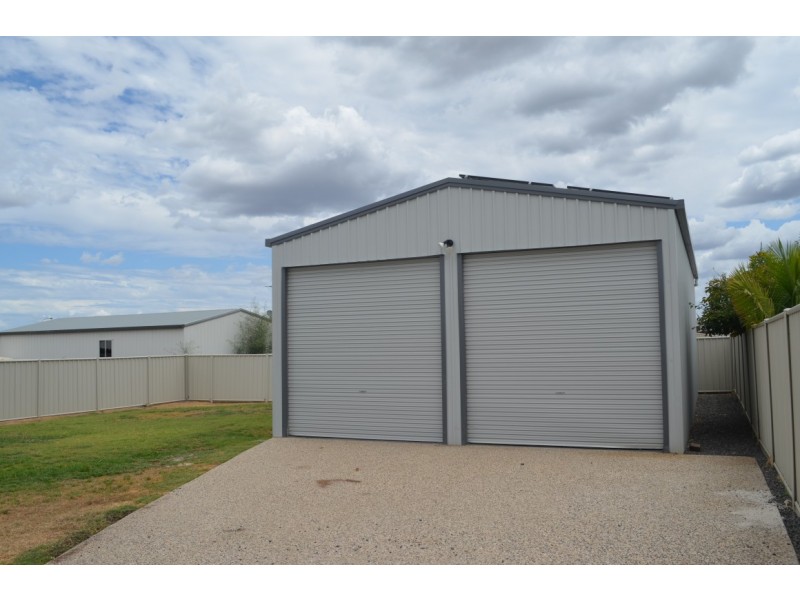 9 Desgrand Street, Emerald QLD 4720