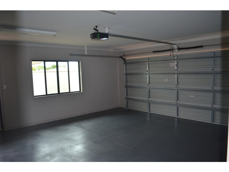 9 Desgrand Street, Emerald QLD 4720