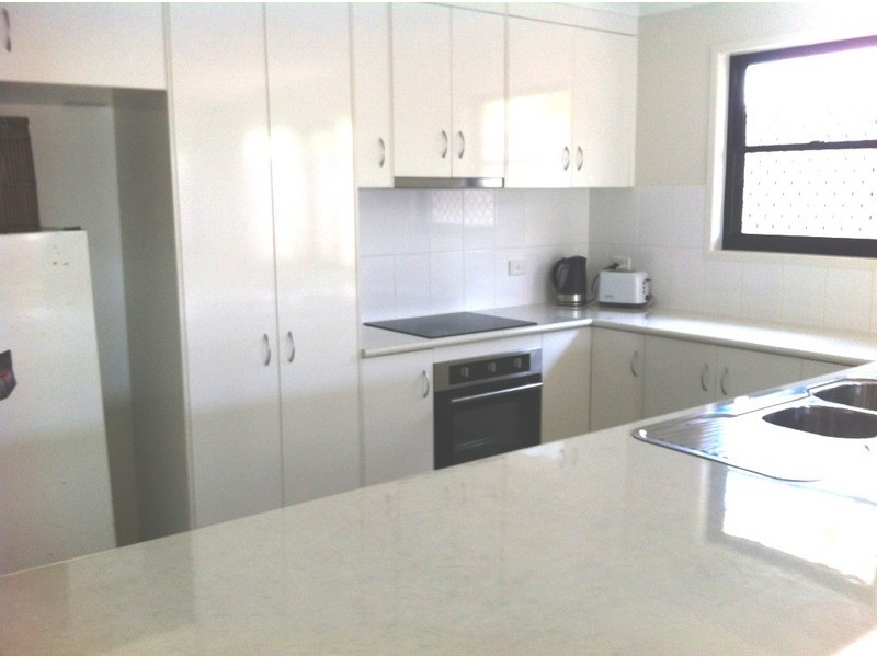 1/1 Easton Street, Emerald QLD 4720