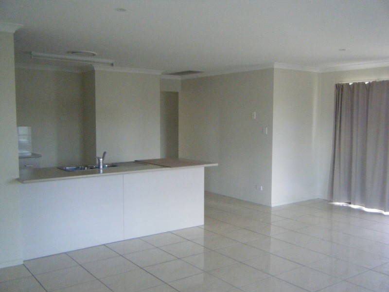 1/16 Joel Earnest Drive, Emerald QLD 4720