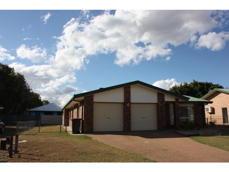 25 staal crescent, Emerald QLD 4720