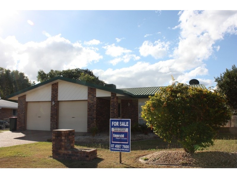 25 staal crescent, Emerald QLD 4720