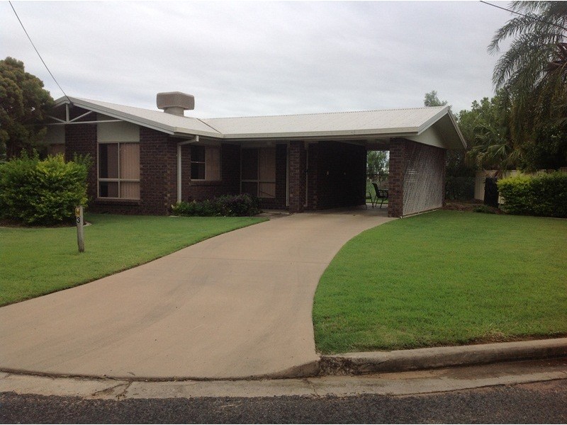 3 Osborne Place, Emerald QLD 4720