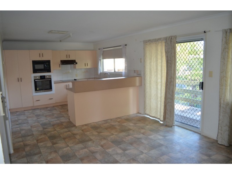 22 Alamein Drive, Emerald QLD 4720