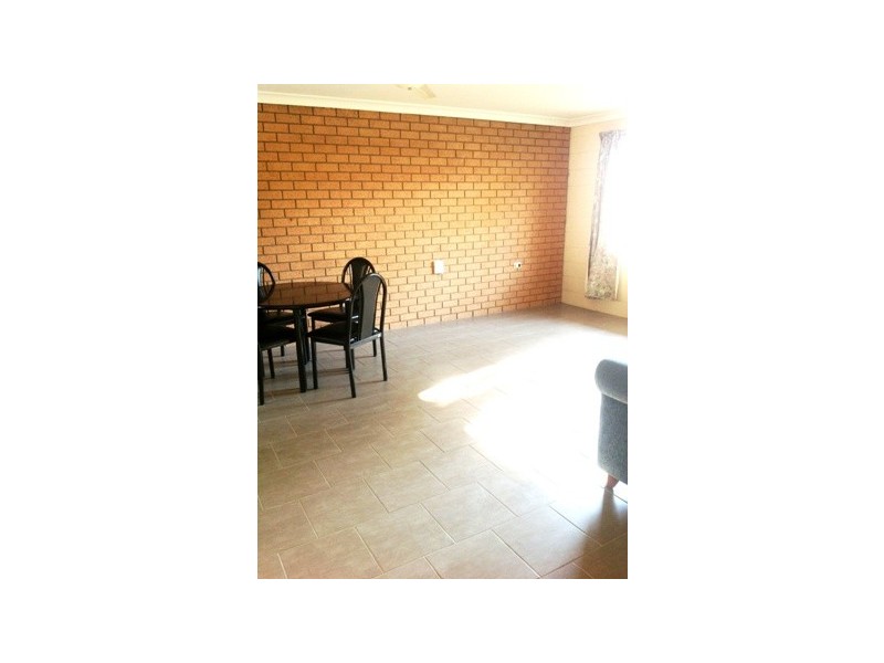 1/18 Esmond Street, Emerald QLD 4720