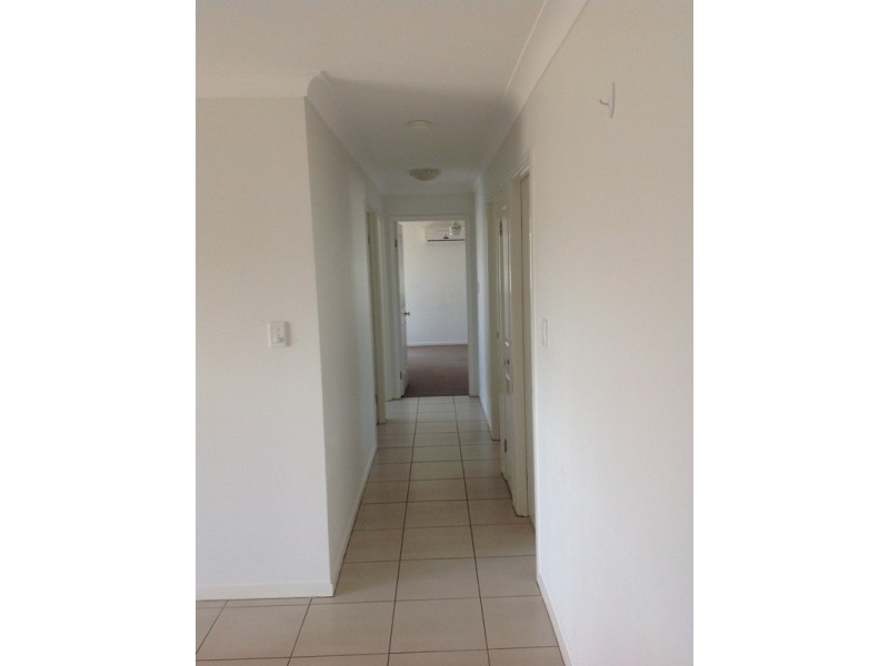 31 Lakeside Drive, Emerald QLD 4720