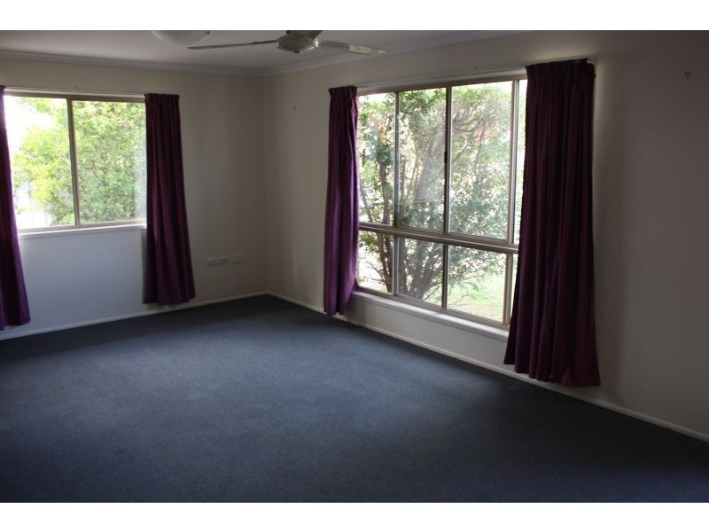 8 Wilby Place, Emerald QLD 4720