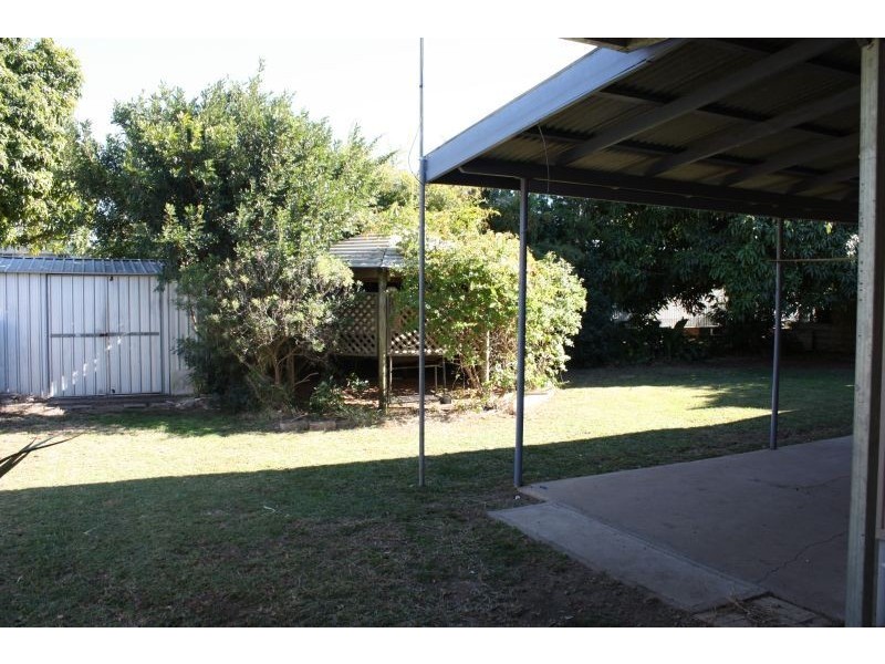 87 Ruby Street, Emerald QLD 4720